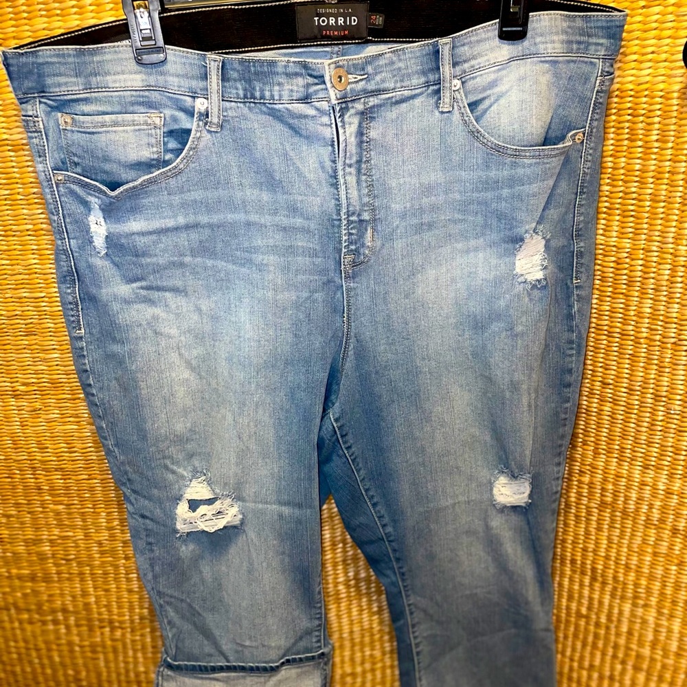 Torrid crop stretch jeans